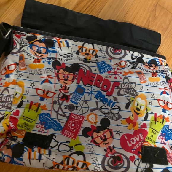 Authentic Hong Kong Disney school bag - Picture 4 of 5